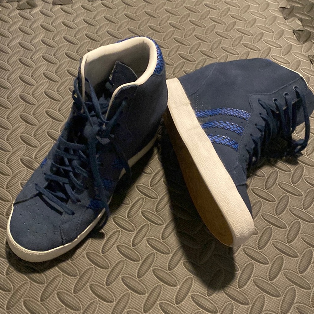 Adidas wedge high top